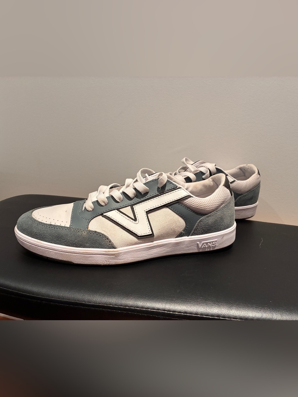 Vans Lowland 2.0 Sneakers White Grey Men’s Size 11